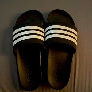 Adidas adilette comfort slides